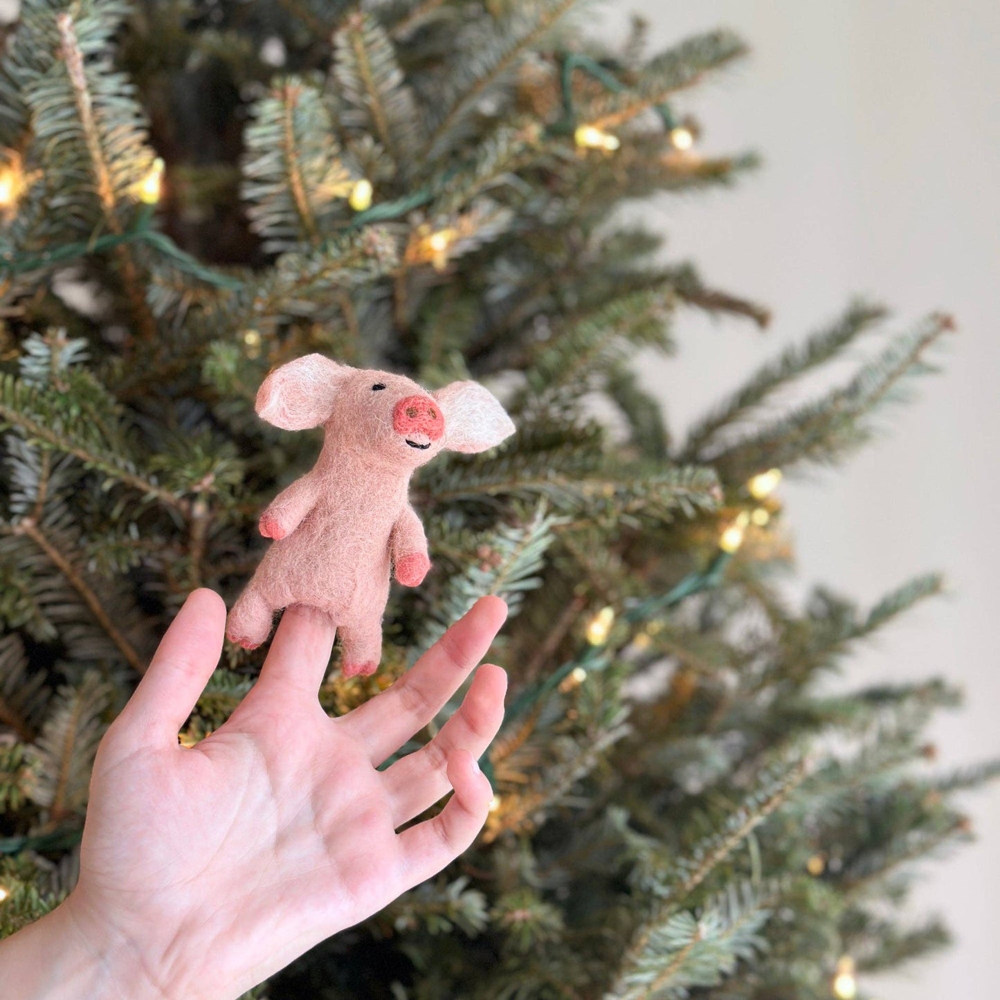 Deer Harbour Design - Pig Finger Puppet