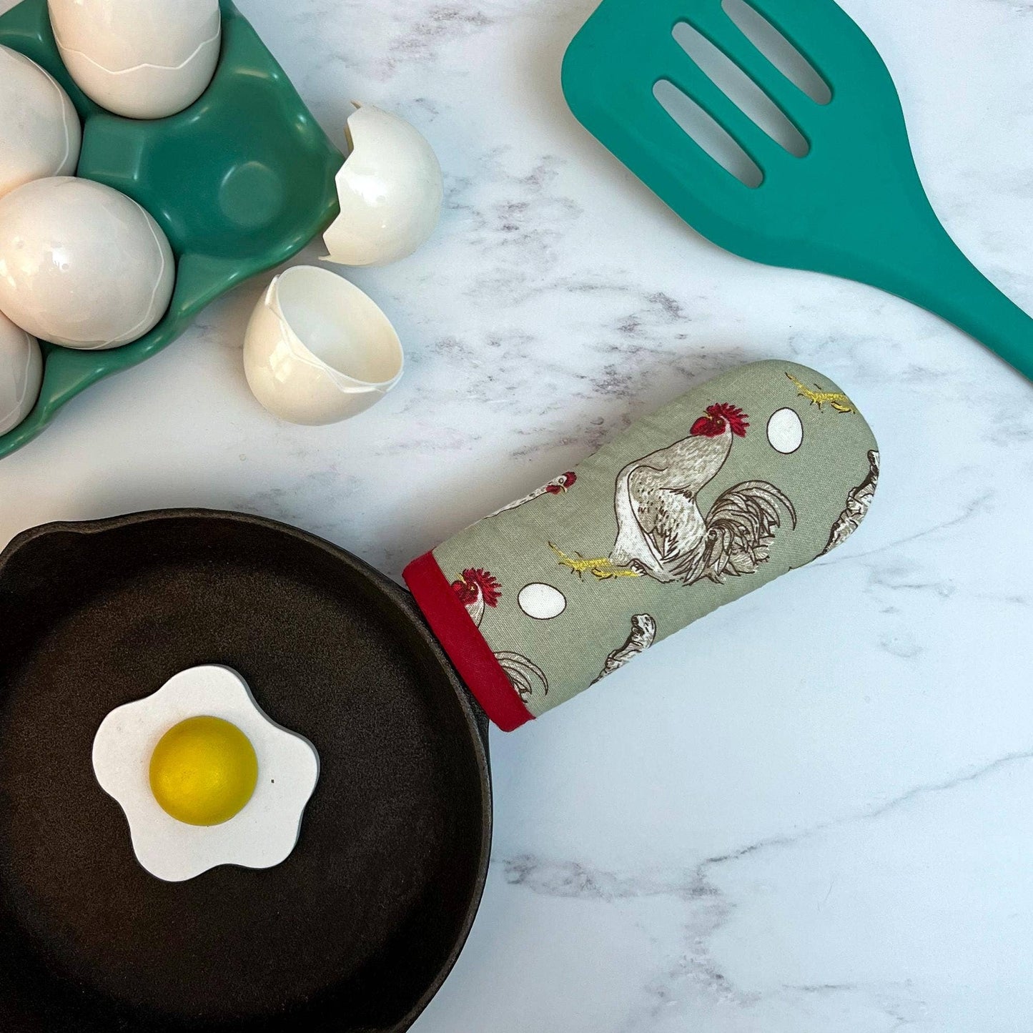 Collisionware - Barnyard Chickens Cast Iron Handle Mitt
