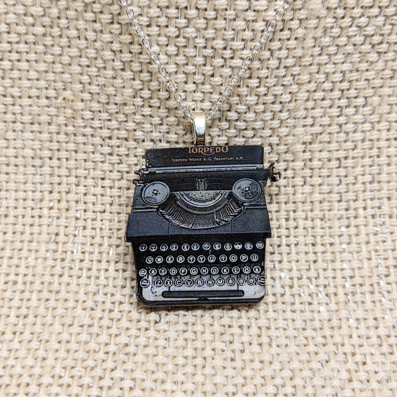 Iamsonotcool - Typewriter Pendant Necklace