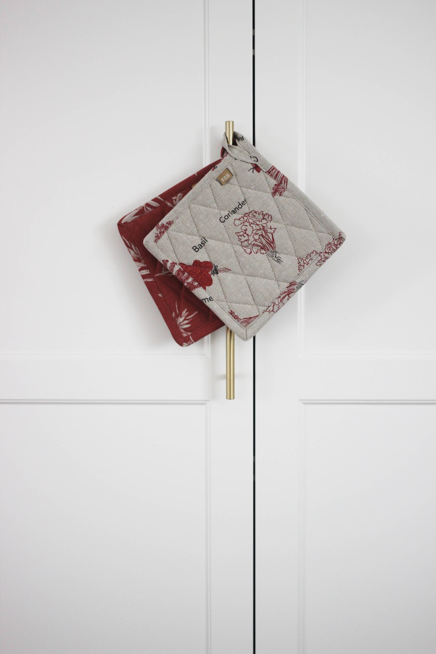 Raine & Humble - Pot Holder Trivets Olives Cinnamon