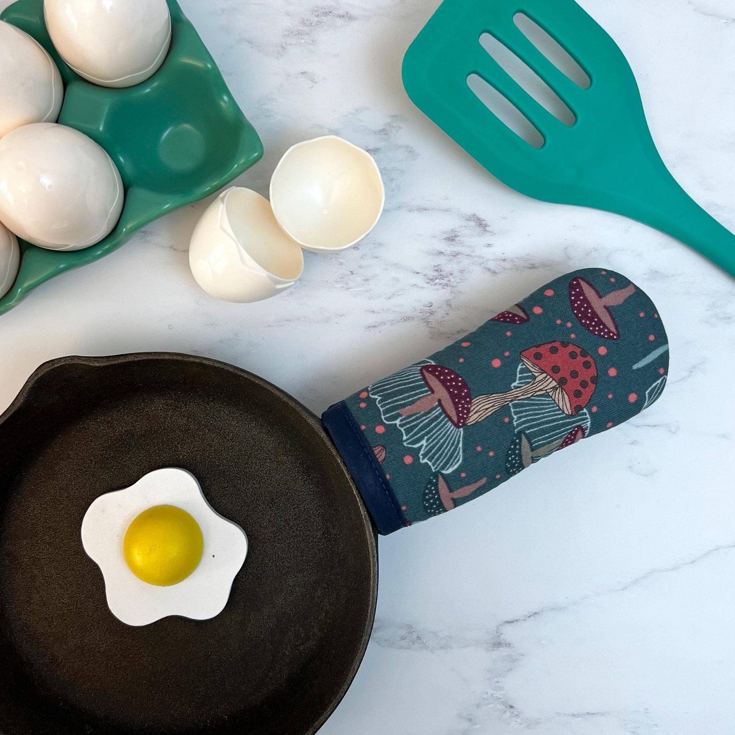 Collisionware - Mystic Mushrooms Cast Iron Handle Mitt