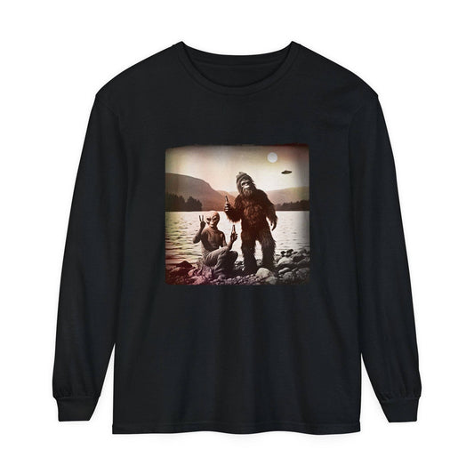 Midnight Myth - Vintage Lake Party Alien UFO Bigfoot Unisex Long Sleeve T-Shirt