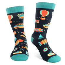 Load image into Gallery viewer, Lavley - I&#39;d Rather Be Traveling Socks
