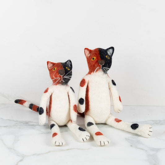 The Winding Road - Toys - Sitting Cat - Medium Calico