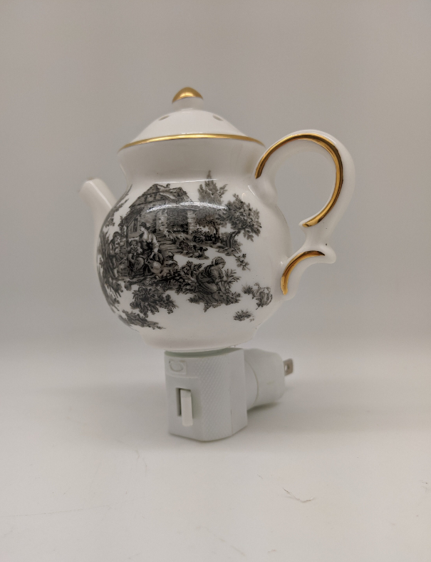 Green Pastures Wholesale - English Toile Teapot Nightlight