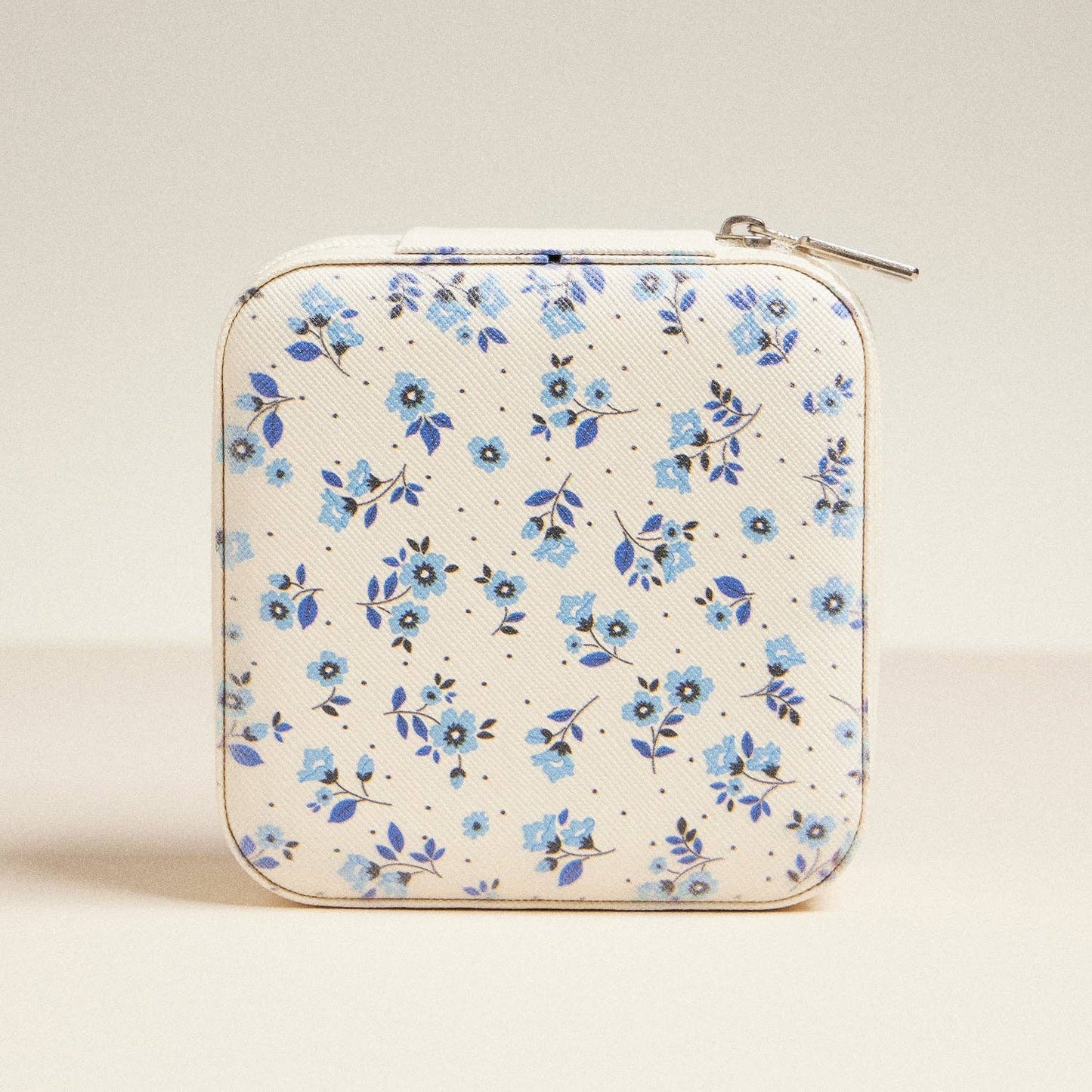 Lilla Haven - Blue Flower Pattern Jewelry Box -Travel Size