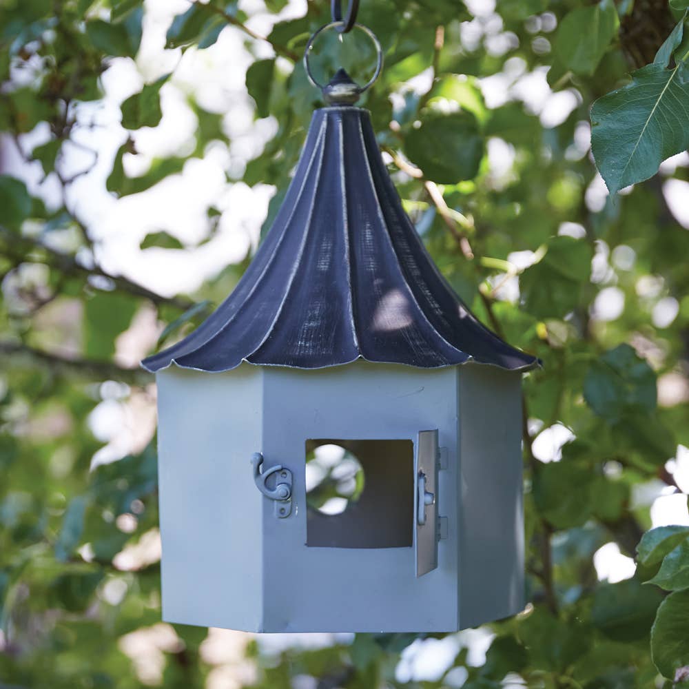 CTW Home Collection - Queen Victoria Birdhouse