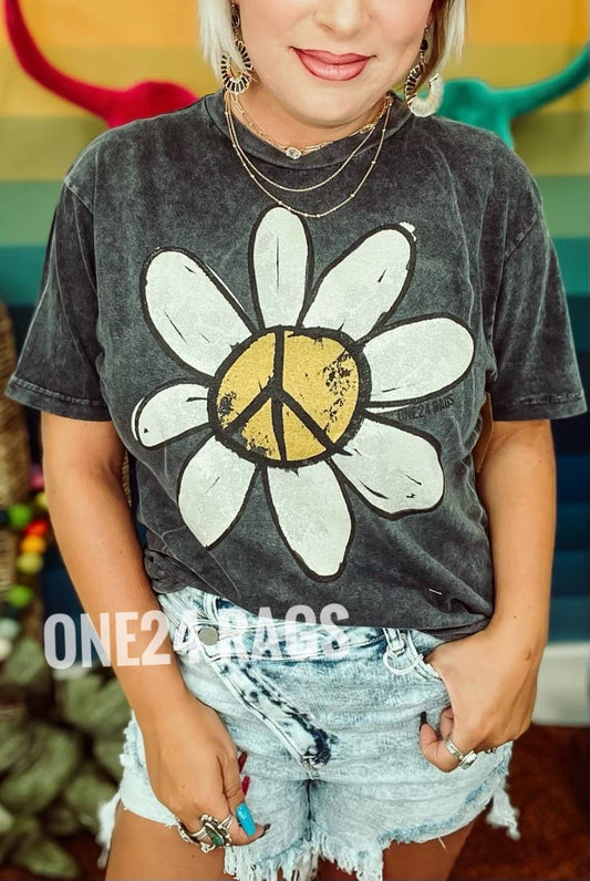 One24 Rags - Dirty Daisy Vintage Screen Printed Women's T-Shirt
